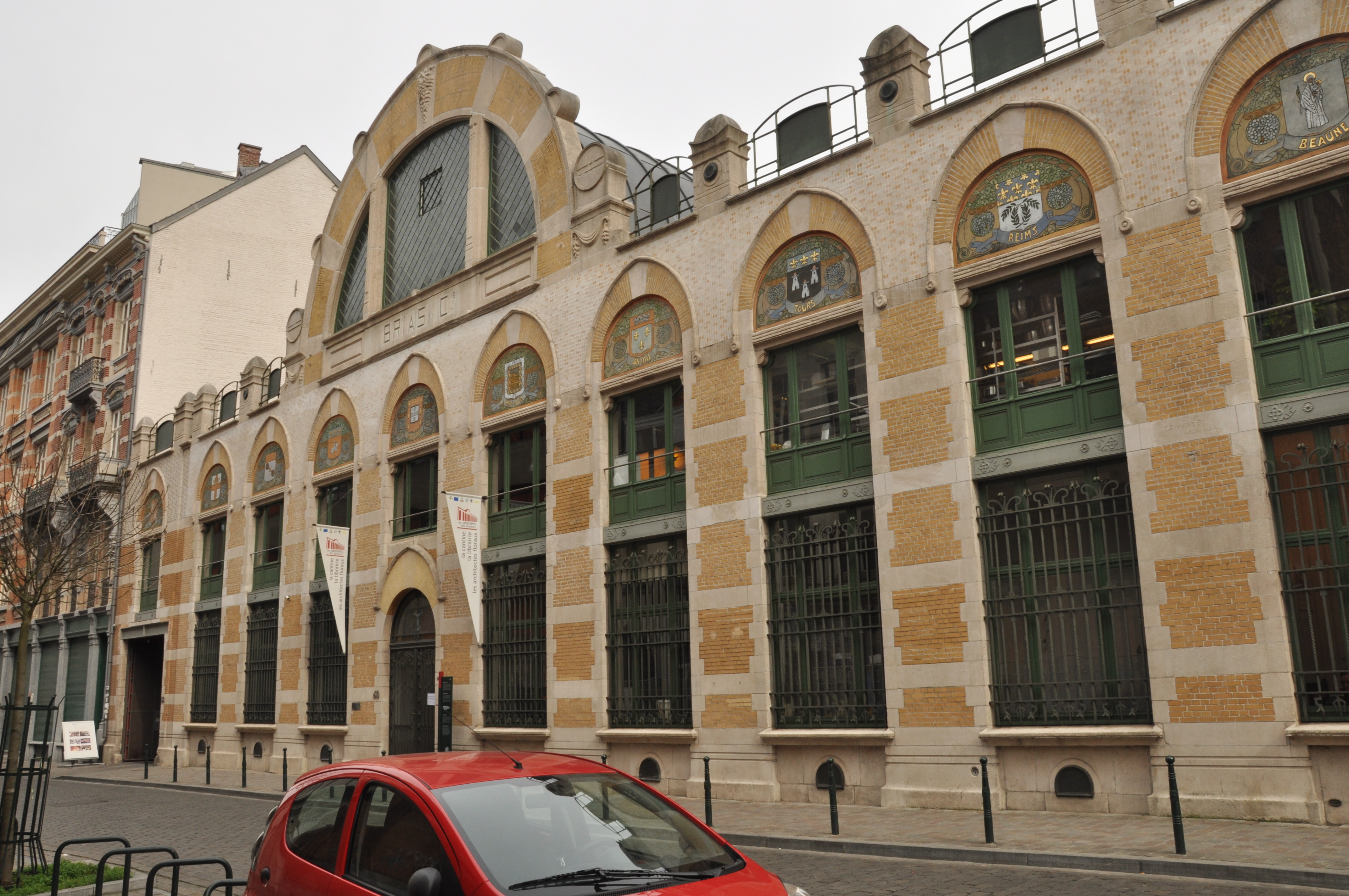 Ateliers_des_Tanneurs_-_panoramio